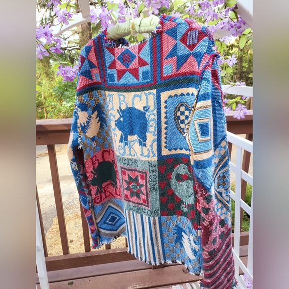 Cozy Handmade Adorable Country Chic pullover sweater - Picture 2 of 2